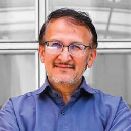احمد منصوب