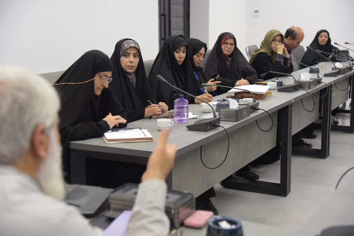 پنجمین کارگاه جستارنویسی دفاع مقدس سوم +گزارش تصویری