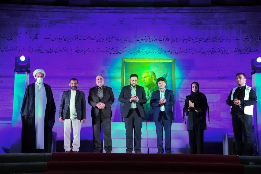 اهدا بالاترین نشان معنوی جایزه داستانهای حماسی به زندهیاد سعیدتشکری