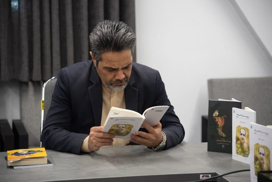 «پیوست به صبح» زیر ذرهبین منتقدان ادبی+ گزارش تصویری