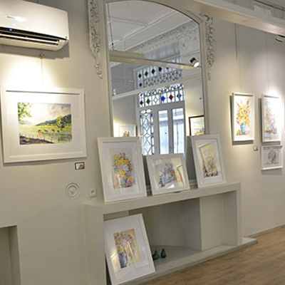 خوشحالم که خوب نگاه کردن و خوب دیدن را به هنرجویانم یاد دادم