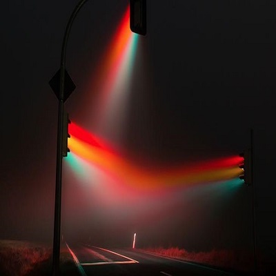 رنگین کمان‌هایی در شب