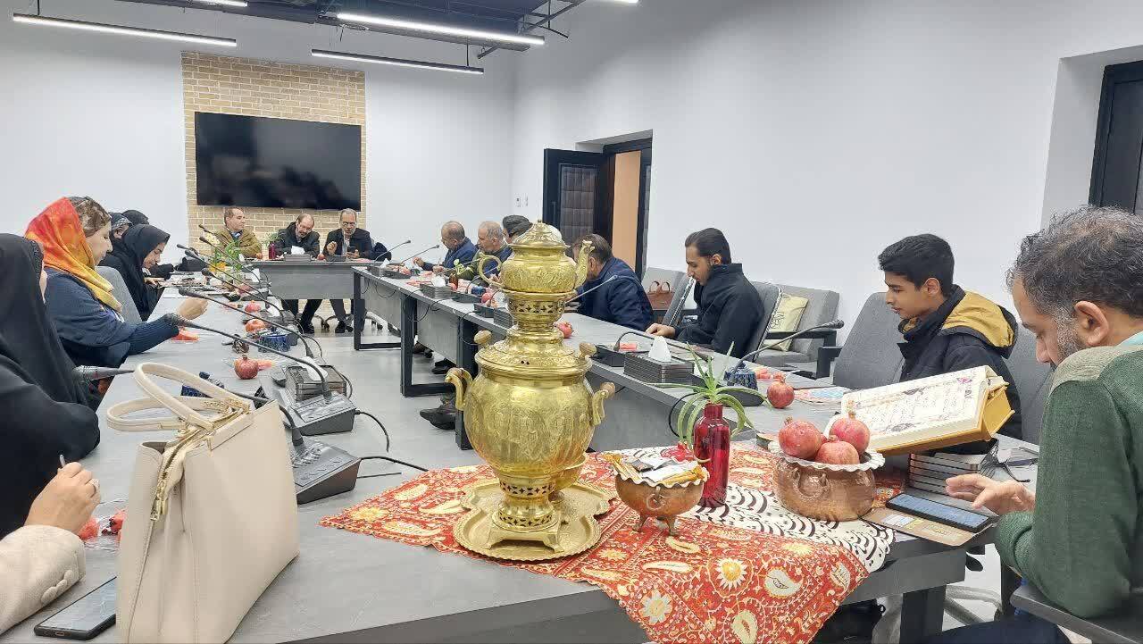 شب شعر یلدایی در حوزه هنری خراسان رضوی! +گزارش تصویری