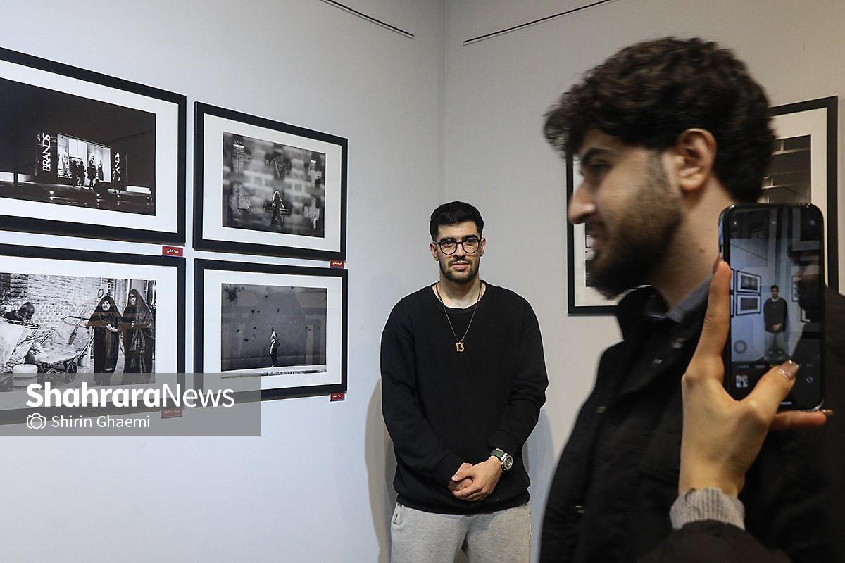 گزارش تصویری | نمایشگاه گروهی عکاسی خیابانی در نگارخانه اشراق مشهد