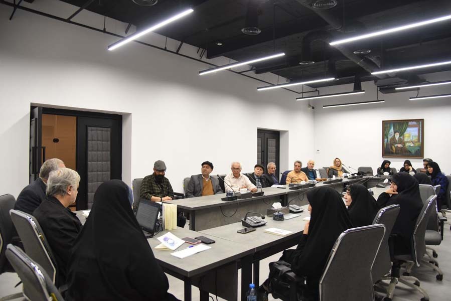 «دیدار نخستین» زیر ذرهبین منتقدان؛ روایت شعر معاصر با نگاهی توحیدی در مشهد «دیدار نخستین» زیر ذرهبین منتقدان؛ روایت شعر معاصر با نگاهی توحیدی در مشهد