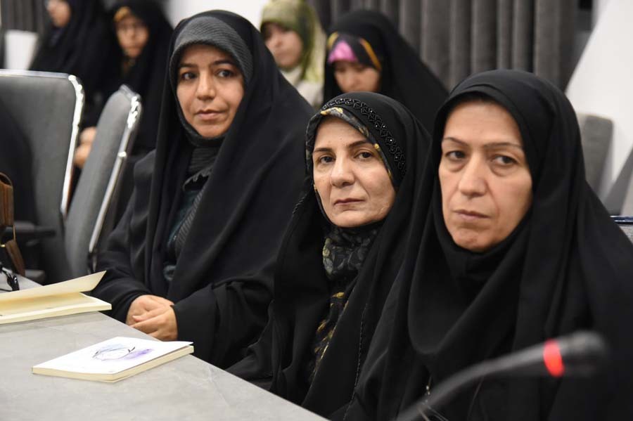 «دیدار نخستین» زیر ذرهبین منتقدان؛ روایت شعر معاصر با نگاهی توحیدی در مشهد «دیدار نخستین» زیر ذرهبین منتقدان؛ روایت شعر معاصر با نگاهی توحیدی در مشهد