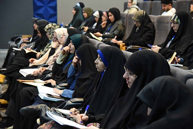 شعر طنز چگونه متولد می‌شود؟ /گزارش تصویری روز نخست کارگاه های قلمه