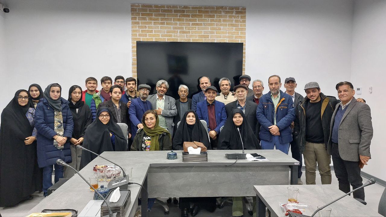 محفل شعر حوزه هنری خراسان رضوی با حضور محمدجواد شاهمرادی برگزار شد محفل شعر حوزه هنری خراسان رضوی با حضور محمدجواد شاهمرادی برگزار شد