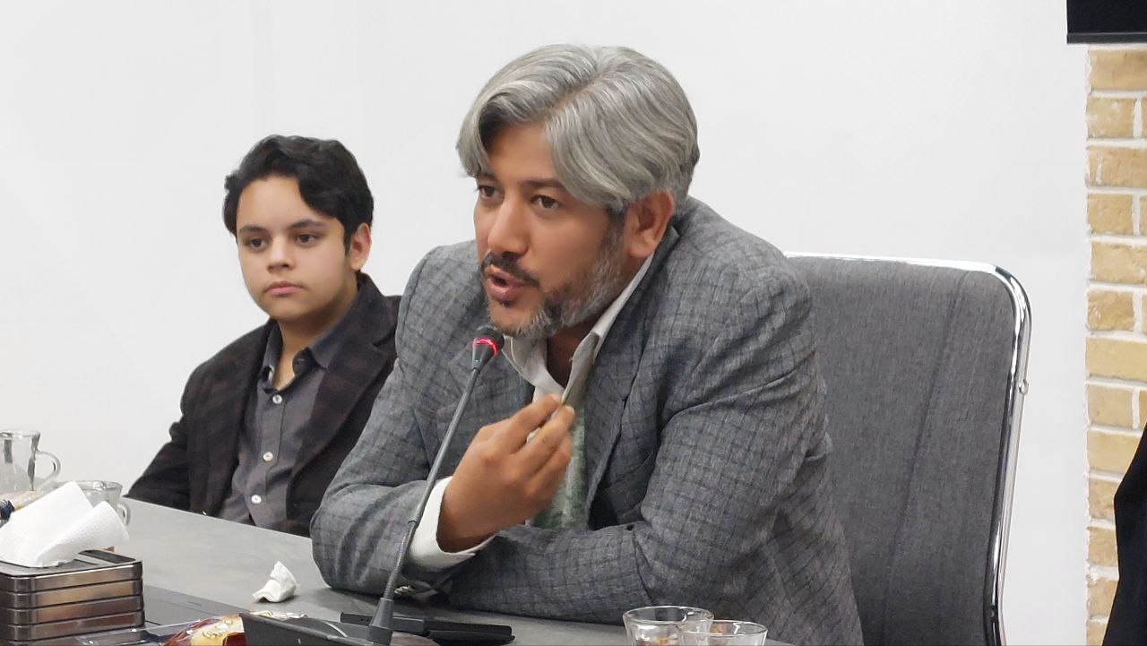 محفل شعر حوزه هنری خراسان رضوی با حضور محمدجواد شاهمرادی برگزار شد محفل شعر حوزه هنری خراسان رضوی با حضور محمدجواد شاهمرادی برگزار شد