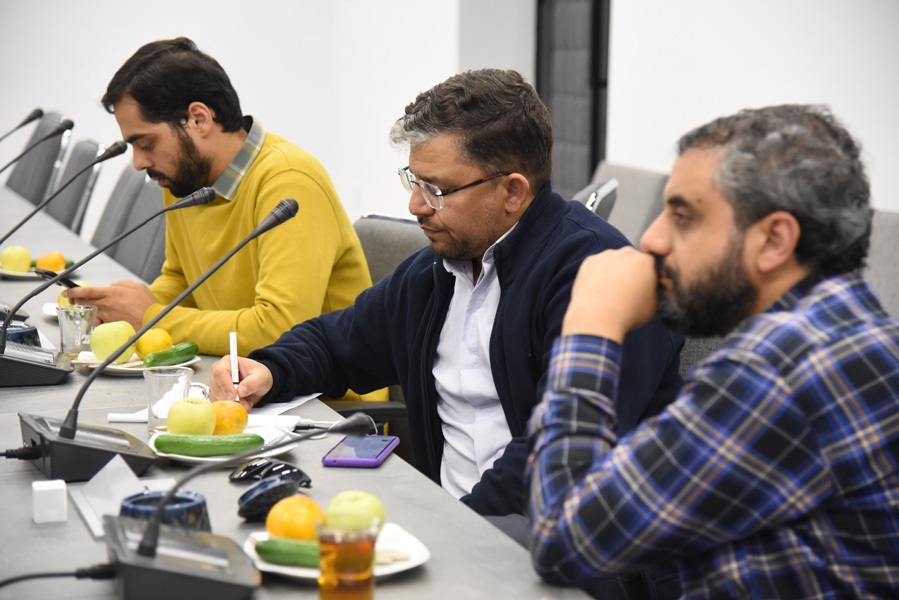 شاهنامه، هویت ایرانی و چالش‌های اقتباس نمایشی