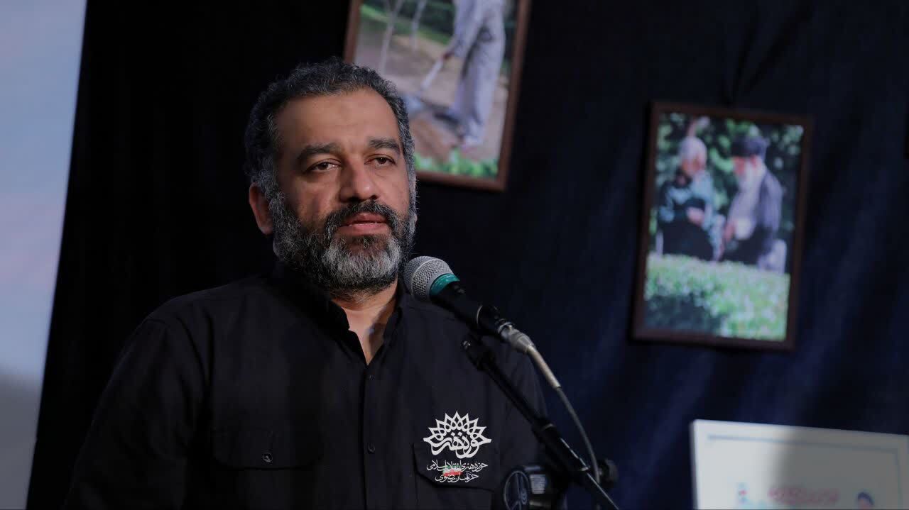 گزارش تصویری | شب شعر «مردان دریا»، پژواک احساس و حماسه در سوگ قهرمانان ناو دنا