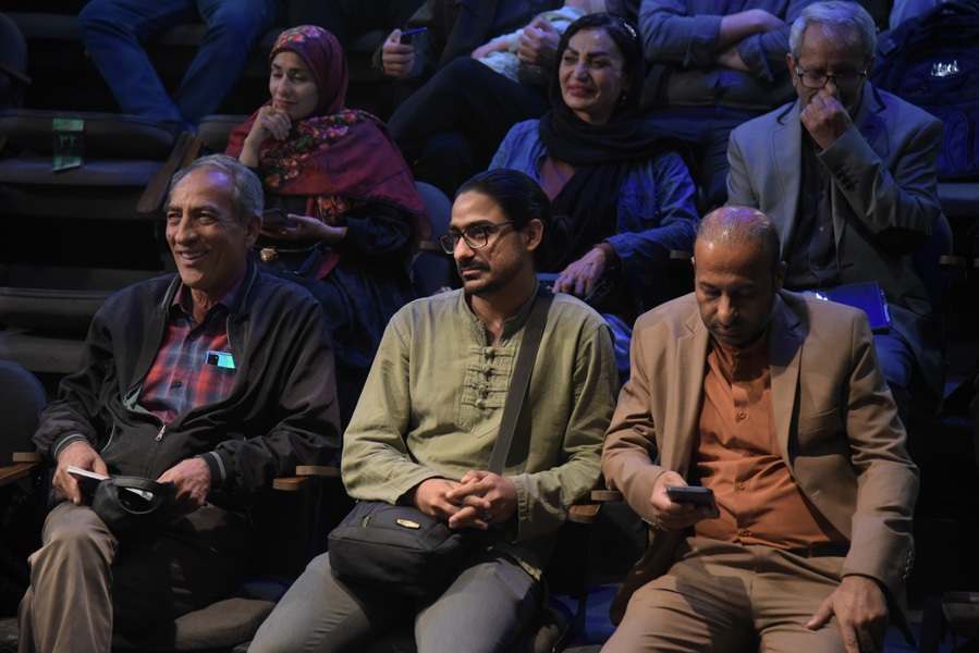 ترامپ در آیینه طنز «نارنجک» ترامپ در آیینه طنز «نارنجک»