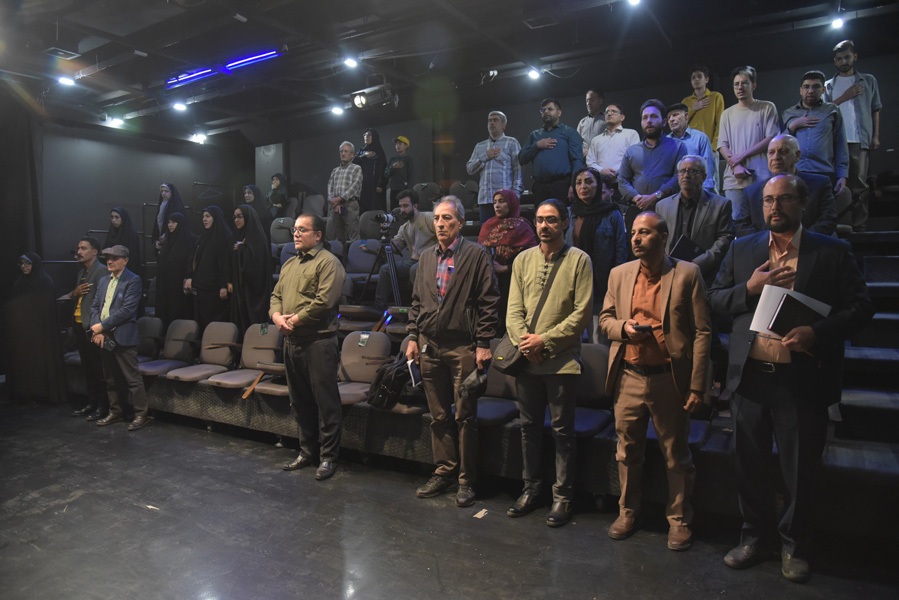 ترامپ در آیینه طنز «نارنجک» ترامپ در آیینه طنز «نارنجک»