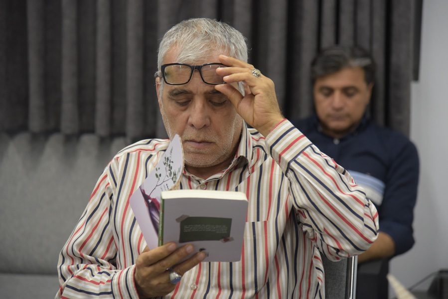 جلسه نقد و بررسی کتاب «اینجا جای کسی خالی است...» در مشهد برگزار شد جلسه نقد و بررسی کتاب «اینجا جای کسی خالی است...» در مشهد برگزار شد