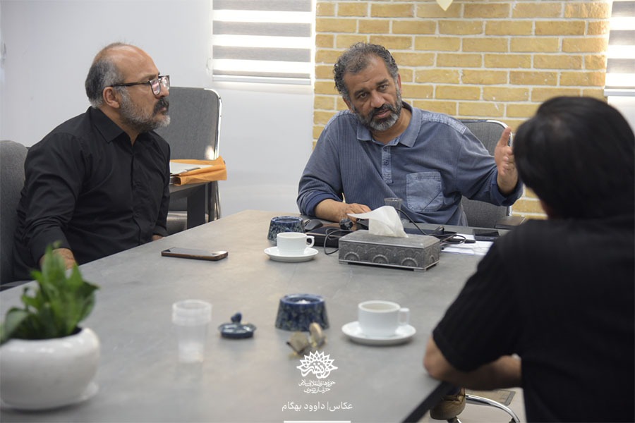 قدردانی رئیس حوزه هنری خراسان رضوی از عوامل نمایش «قائد» قدردانی رئیس حوزه هنری خراسان رضوی از عوامل نمایش «قائد»