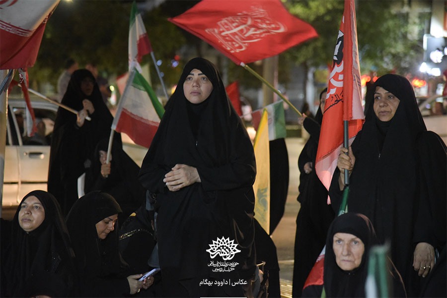 دهمین شب از «شبهای شعر خونخواهی» با حضور و شعرخوانی شاعران در اجتماعات مردمی دهمین شب از «شبهای شعر خونخواهی» با حضور و شعرخوانی شاعران در اجتماعات مردمی
