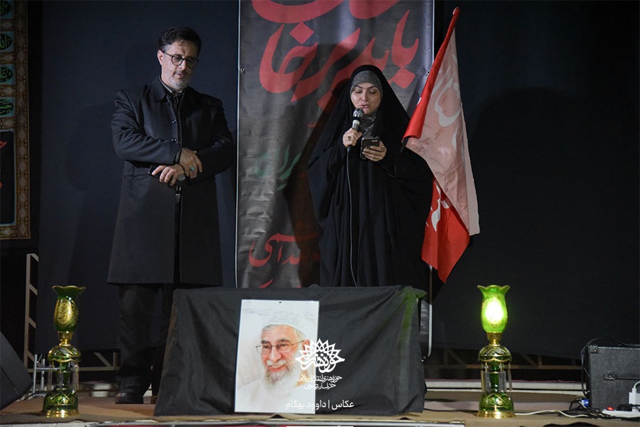 دهمین شب از «شبهای شعر خونخواهی» با حضور و شعرخوانی شاعران در اجتماعات مردمی دهمین شب از «شبهای شعر خونخواهی» با حضور و شعرخوانی شاعران در اجتماعات مردمی