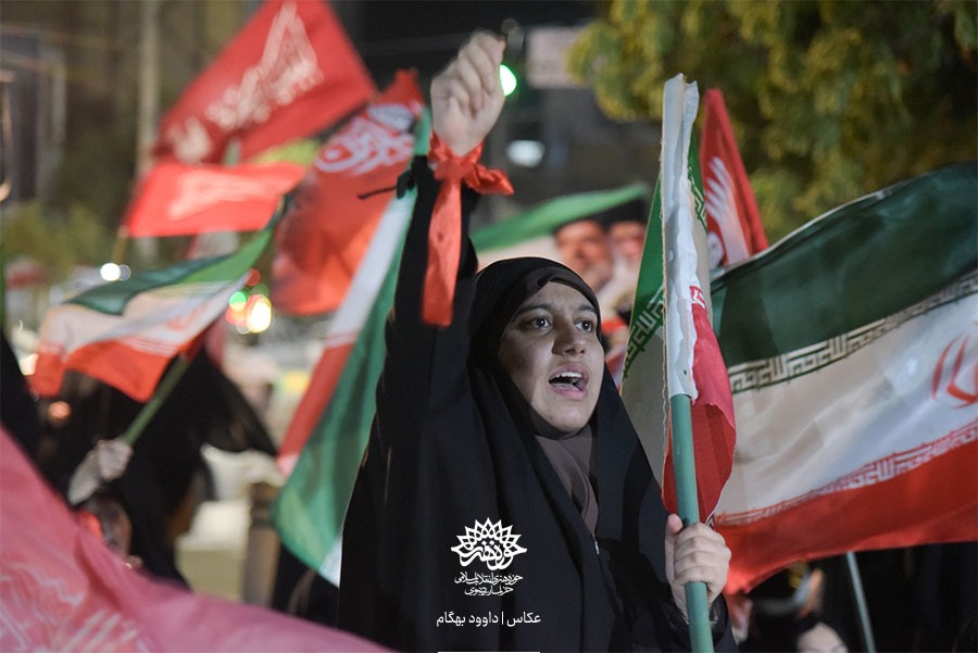 دهمین شب از «شبهای شعر خونخواهی» با حضور و شعرخوانی شاعران در اجتماعات مردمی دهمین شب از «شبهای شعر خونخواهی» با حضور و شعرخوانی شاعران در اجتماعات مردمی