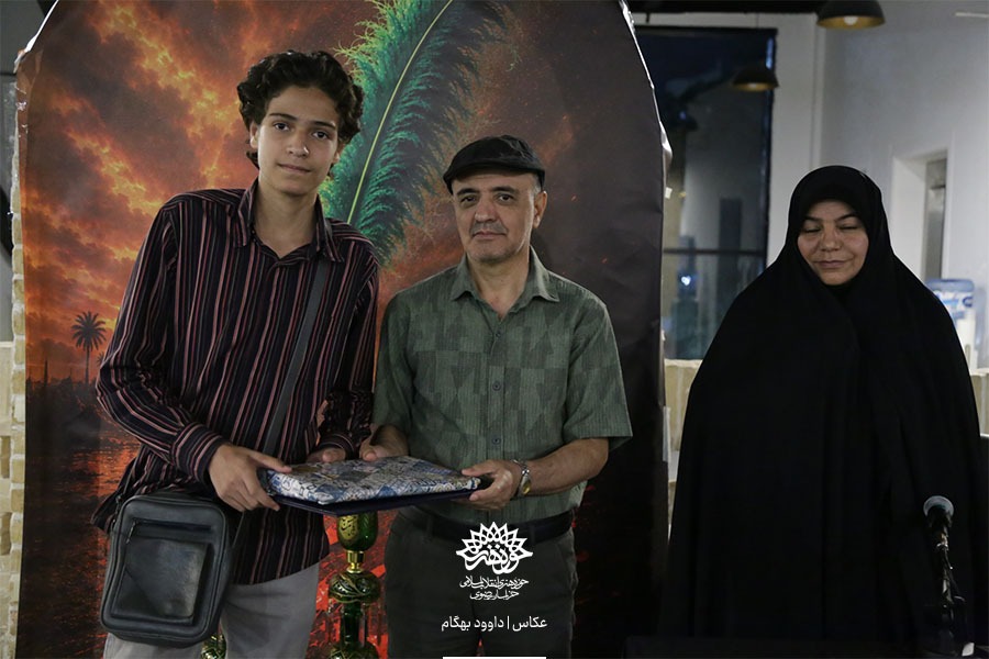 گزارش تصویری تجلیل از برگزیدگان فراخوان شعر «اصحاب الحسین(ع)»