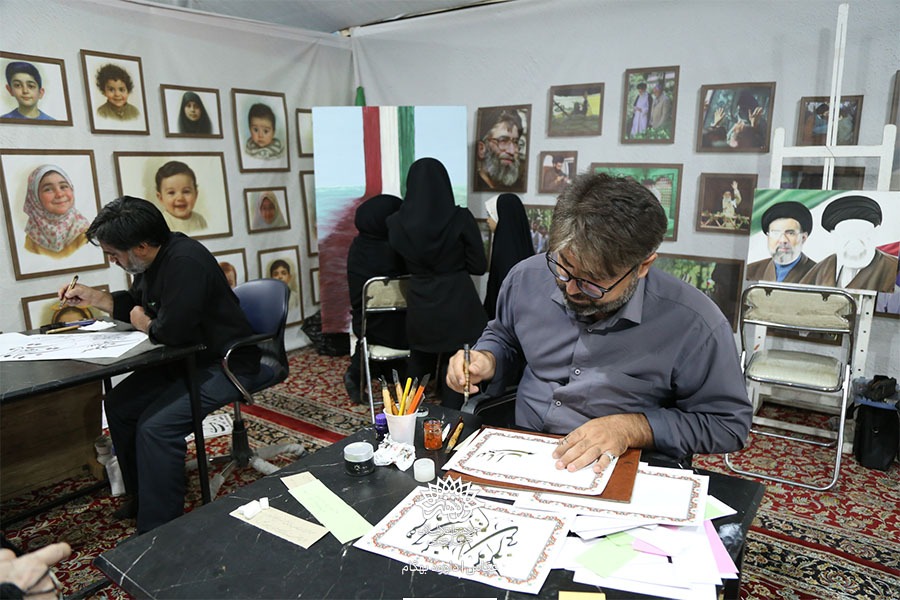نذر هنر در نمایشگاه مجاهد خستگی ناپذیر به مناسبت چهلم تدفین آقای شهید ایران