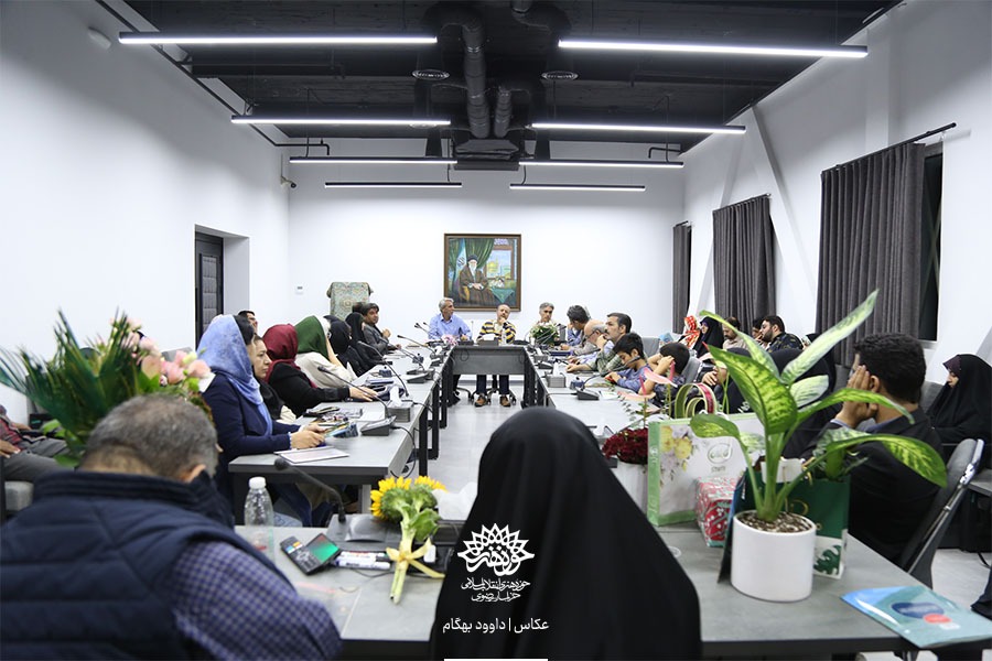 «پیرزن بدجنس و کلبه کوهستان» زیر ذرهبین نقد «پیرزن بدجنس و کلبه کوهستان» زیر ذرهبین نقد