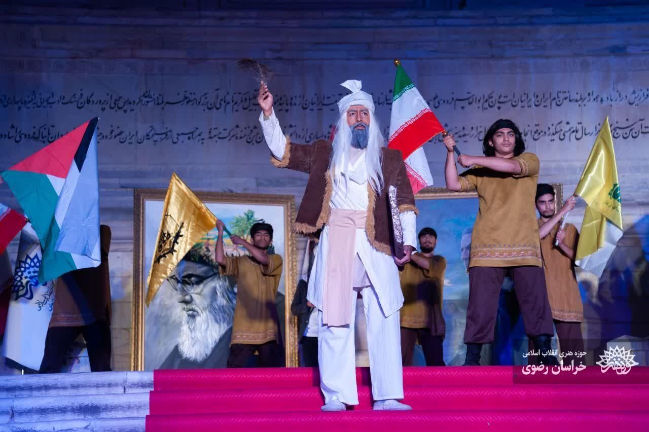 شکوفایی یادگار «سعید تشکری» در جوار فردوسی شکوفایی یادگار «سعید تشکری» در جوار فردوسی