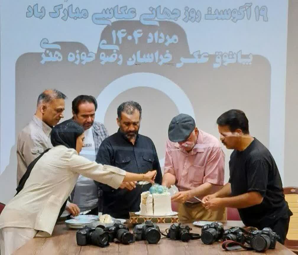 گرامیداشت روز جهانی عکاسی در پاتوق عکس حوزه هنری