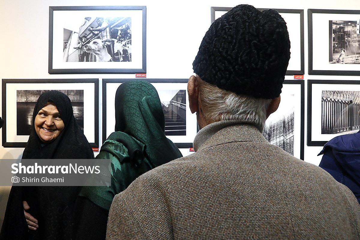گزارش تصویری | نمایشگاه گروهی عکاسی خیابانی در نگارخانه اشراق مشهد