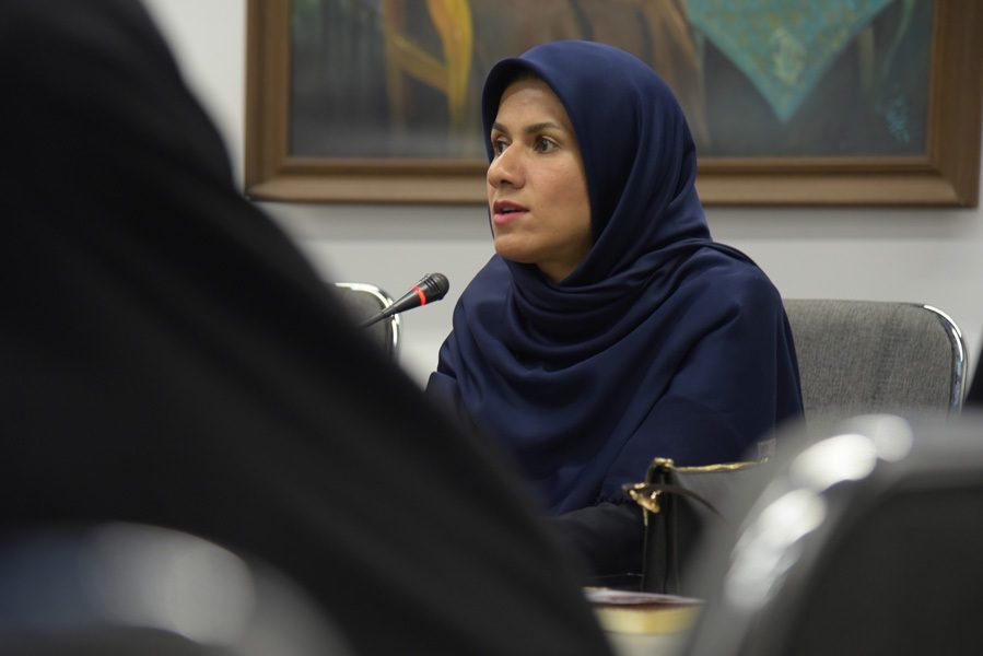 جلسه نقد و بررسی کتاب «اینجا جای کسی خالی است...» در مشهد برگزار شد